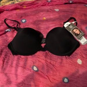 Daisy Fuentes Intimates Bra